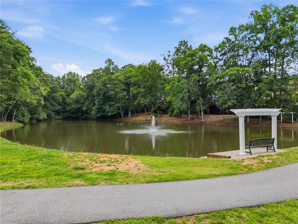 5511 Waters Edge Trail