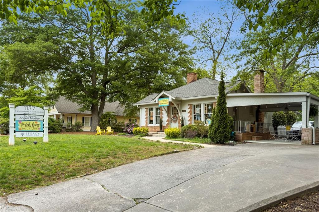 5511 Waters Edge Trail