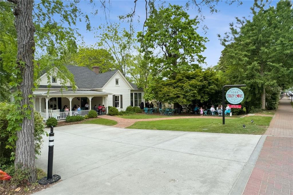 5511 Waters Edge Trail