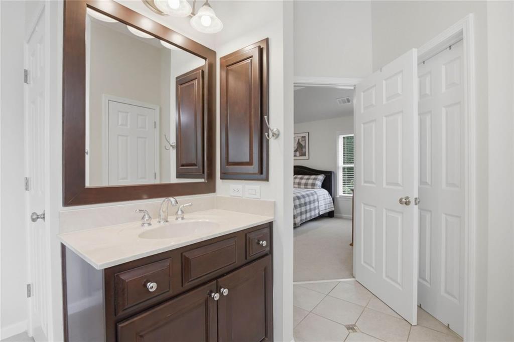 5511 Waters Edge Trail
