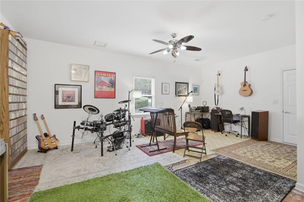 5511 Waters Edge Trail