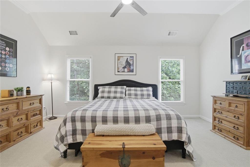 5511 Waters Edge Trail