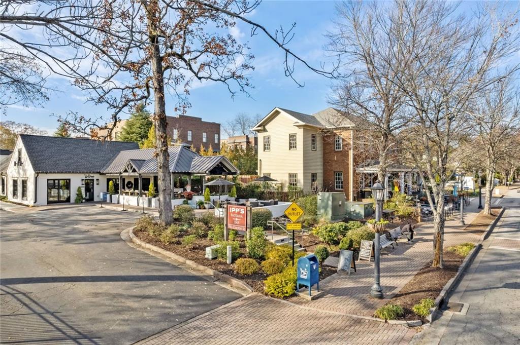 5511 Waters Edge Trail