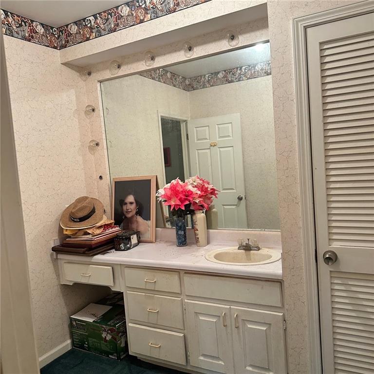 901 Peachtree Cove