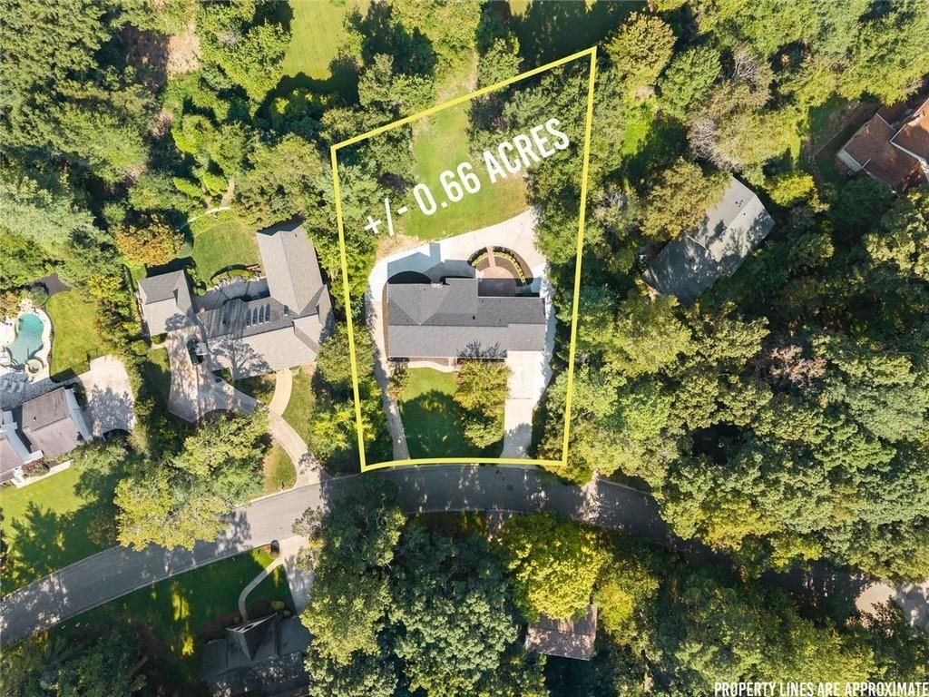 1492 Burns Drive NE