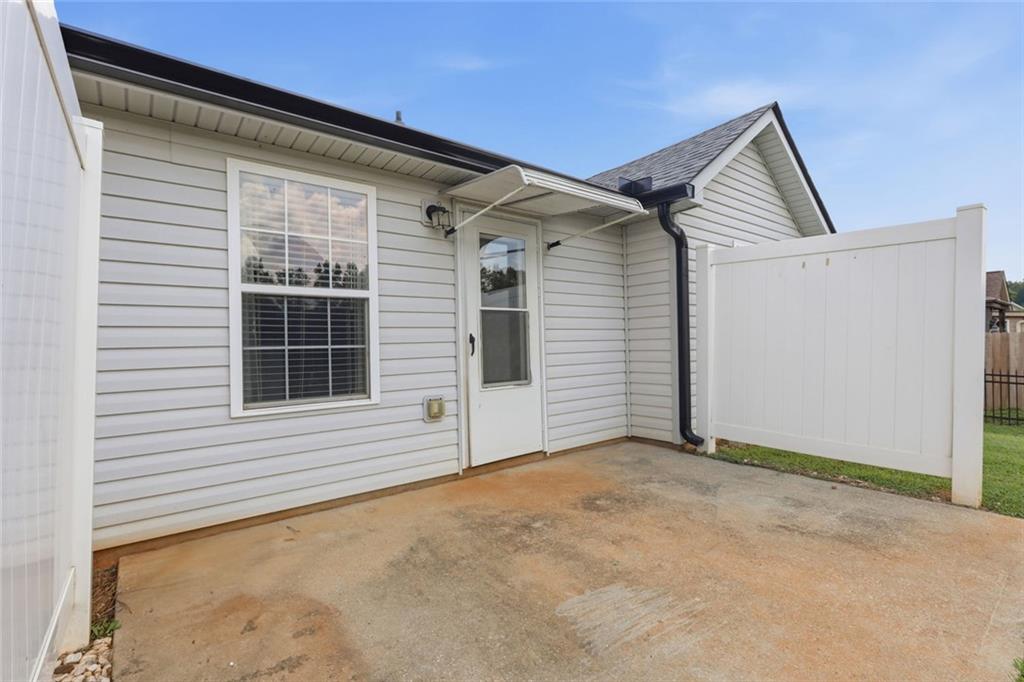 953 Jefferson Walk Circle