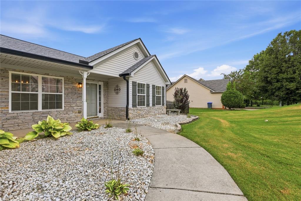 953 Jefferson Walk Circle