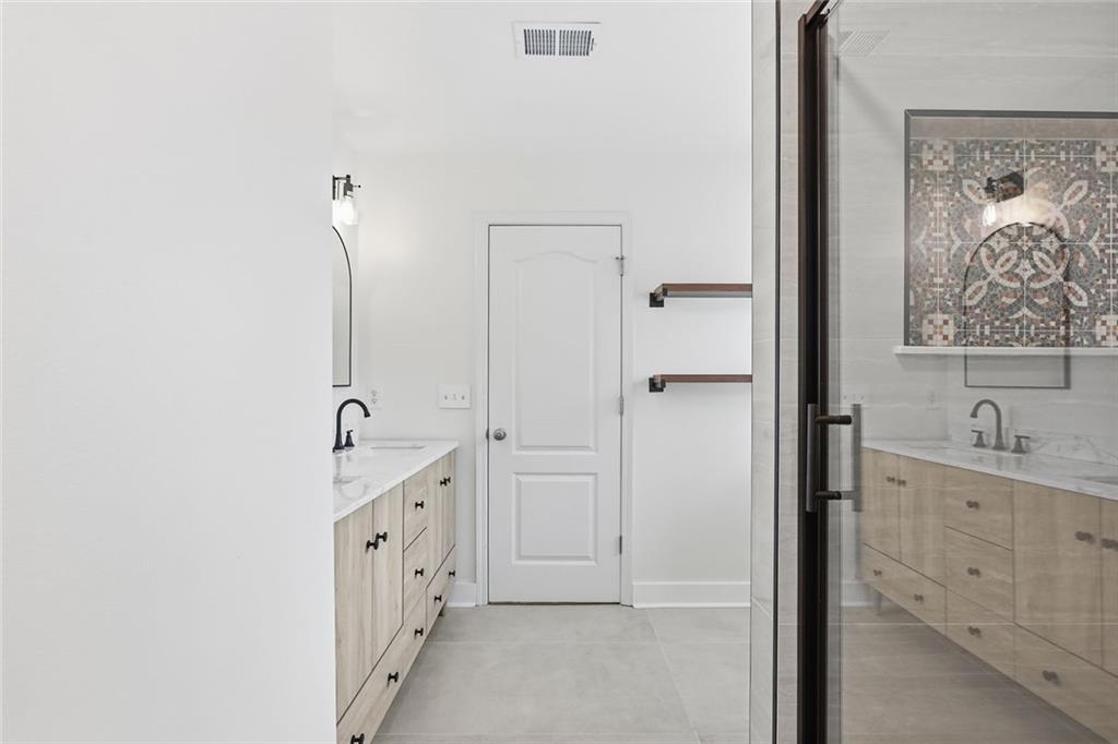 953 Jefferson Walk Circle