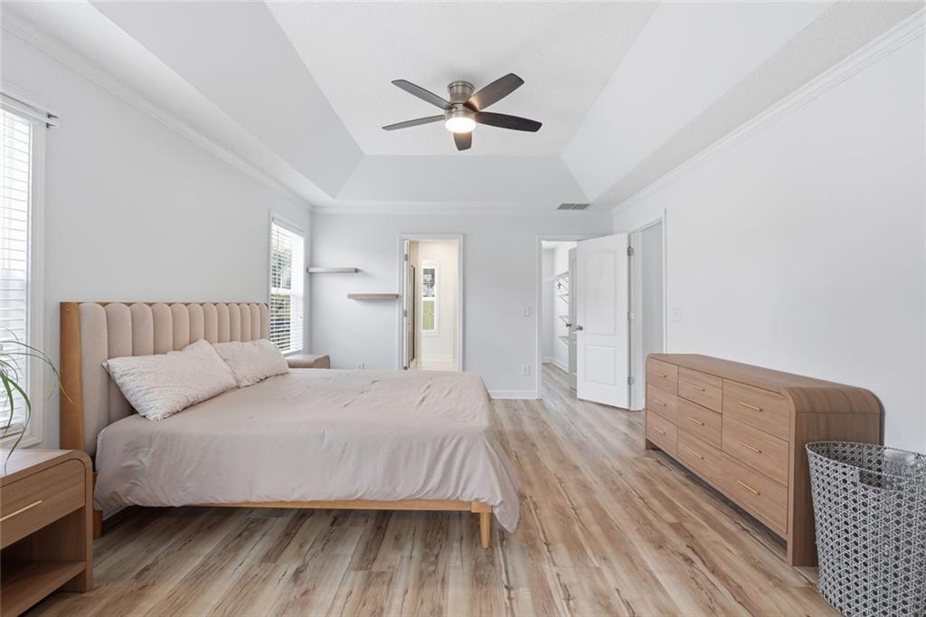 953 Jefferson Walk Circle