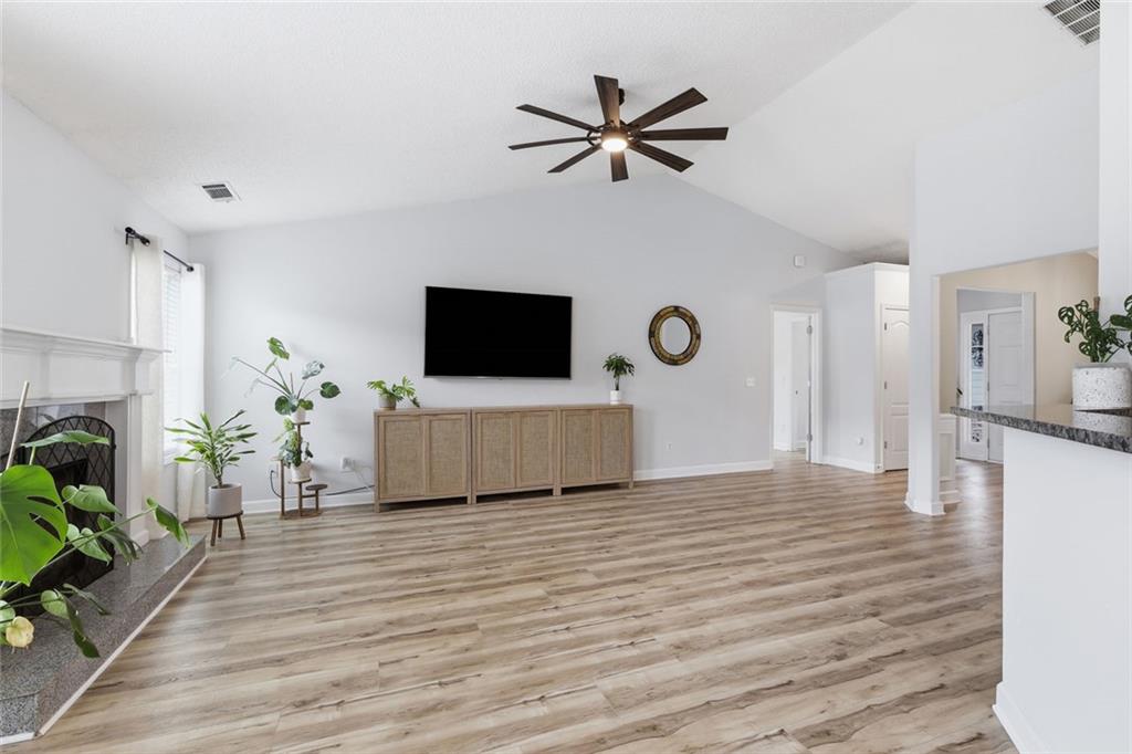 953 Jefferson Walk Circle