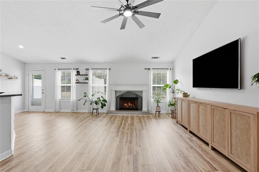 953 Jefferson Walk Circle