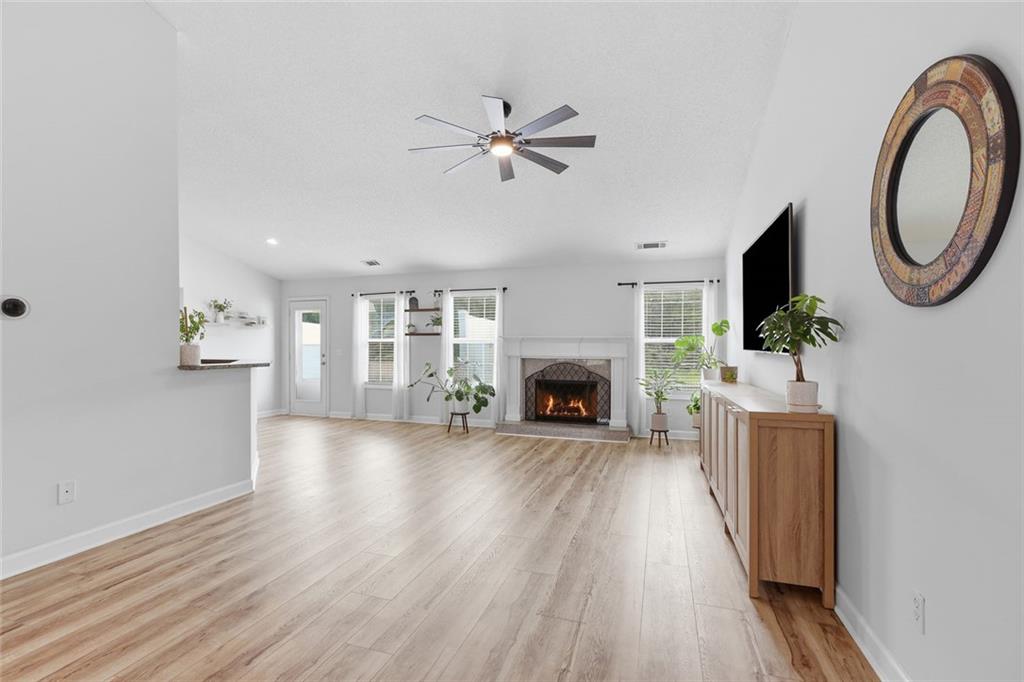 953 Jefferson Walk Circle