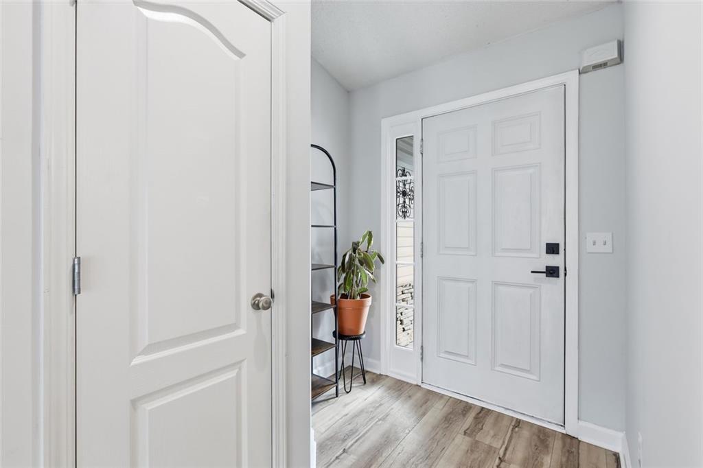 953 Jefferson Walk Circle