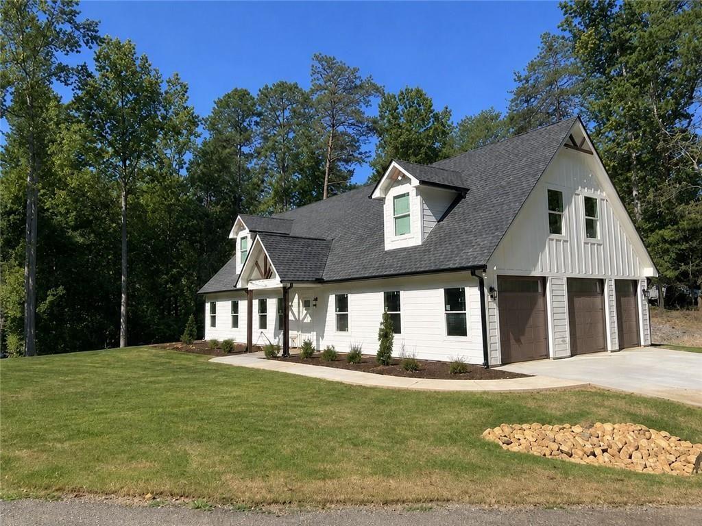 6711 Wildwood Trail