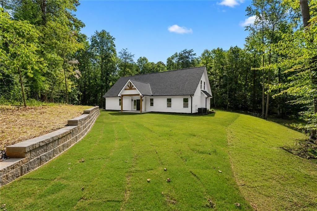6711 Wildwood Trail