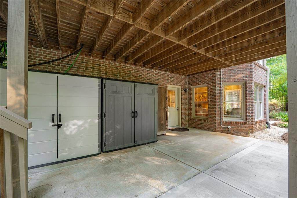 155 Willow Oak Lane