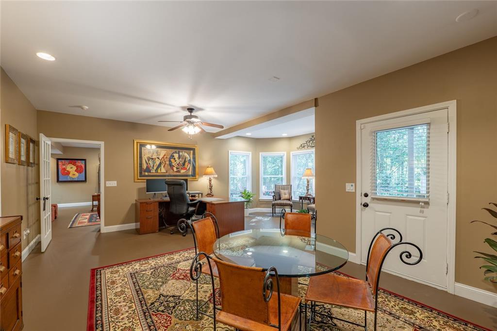 155 Willow Oak Lane