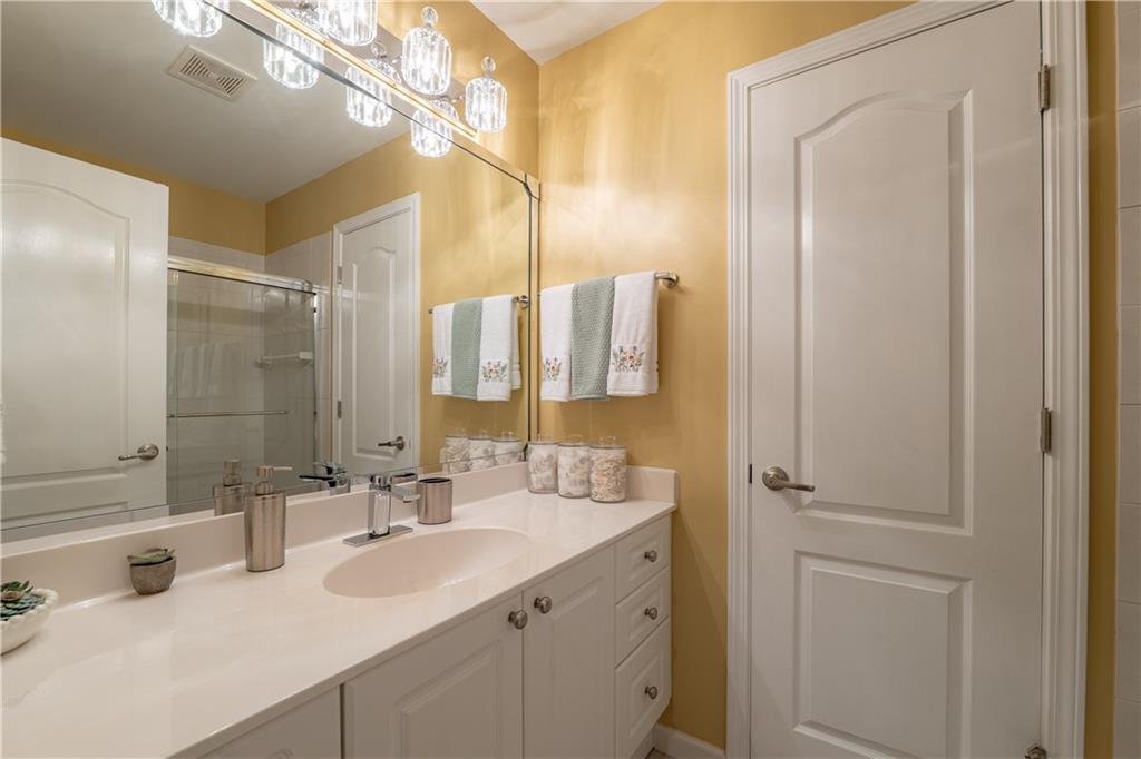 155 Willow Oak Lane