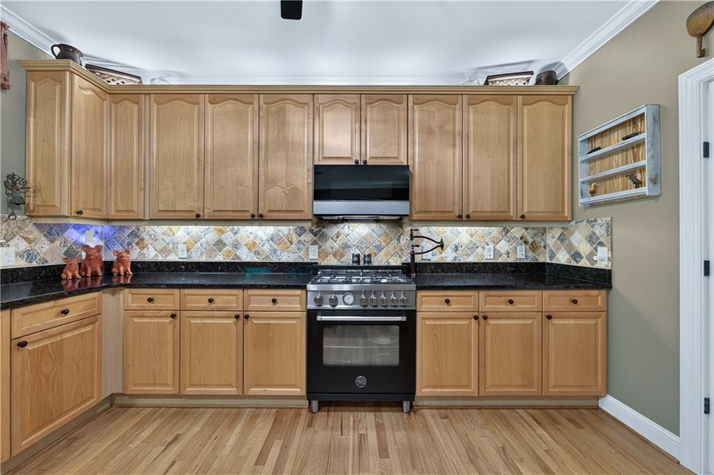 155 Willow Oak Lane