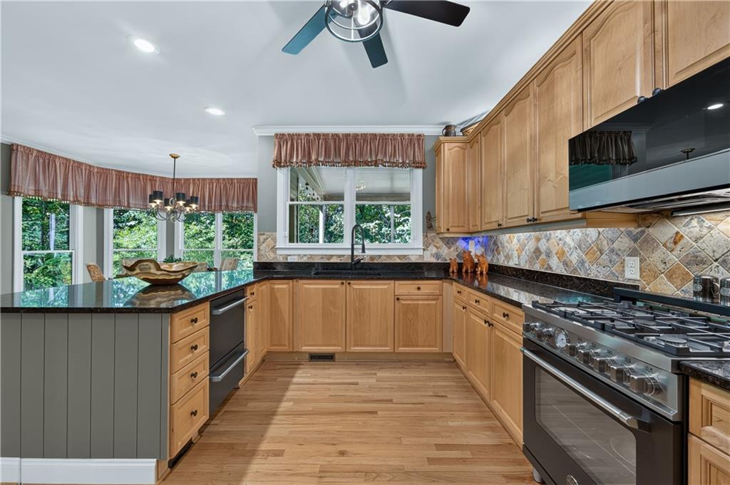 155 Willow Oak Lane