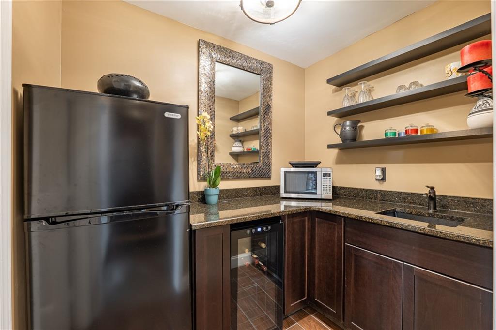 155 Willow Oak Lane