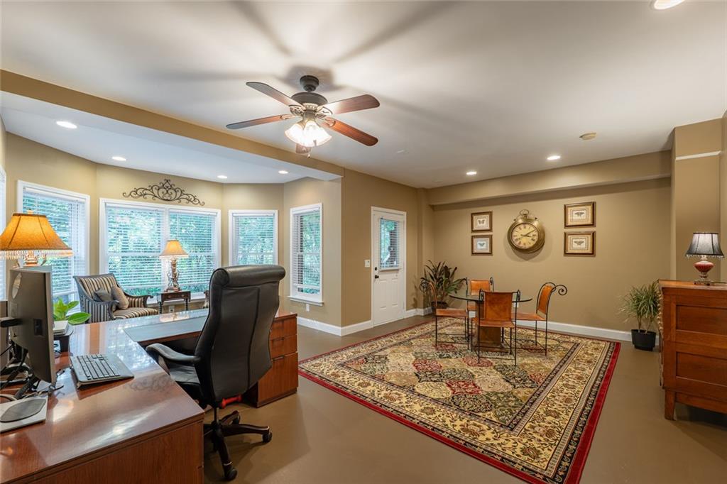 155 Willow Oak Lane
