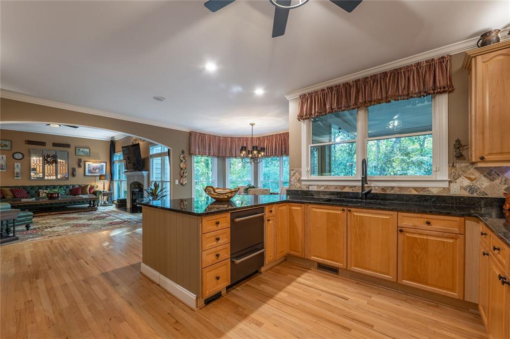 155 Willow Oak Lane