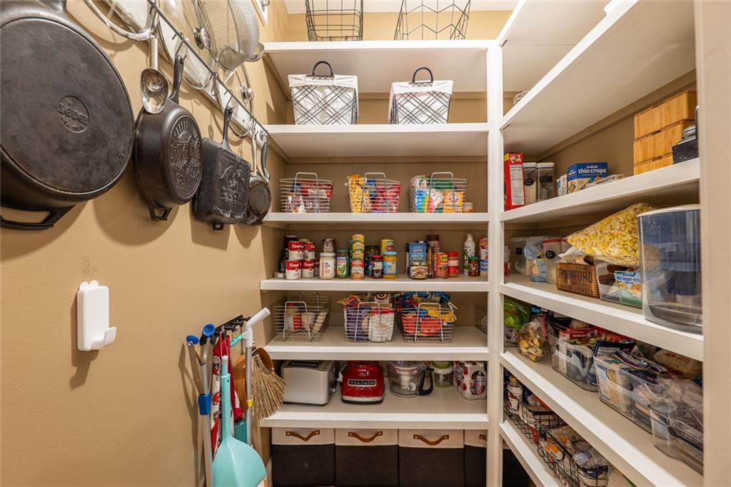 155 Willow Oak Lane
