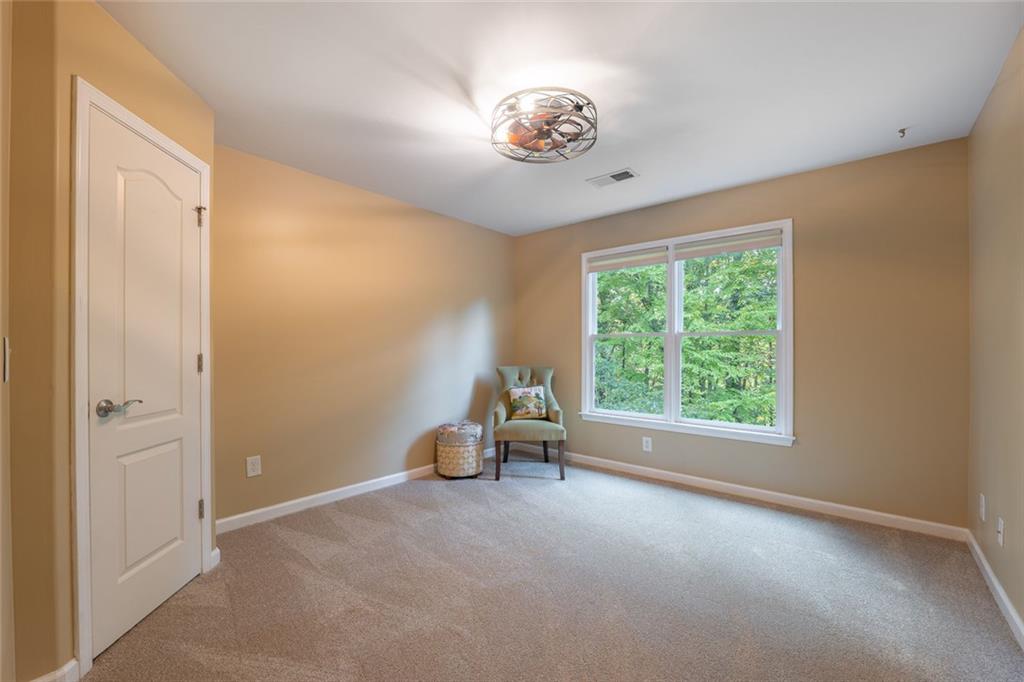 155 Willow Oak Lane