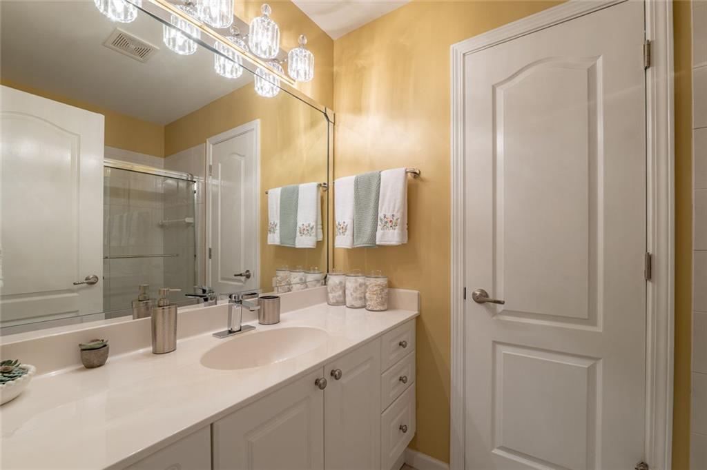 155 Willow Oak Lane