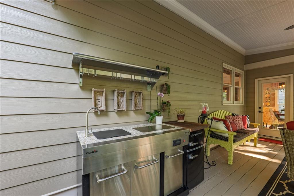 155 Willow Oak Lane