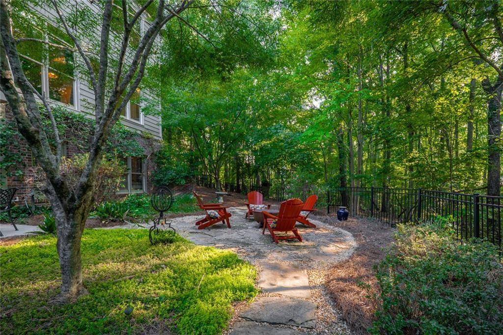 155 Willow Oak Lane