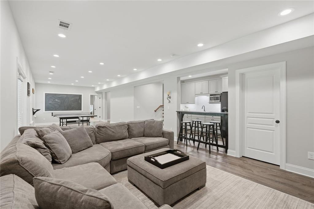 3055 Annapolis Way