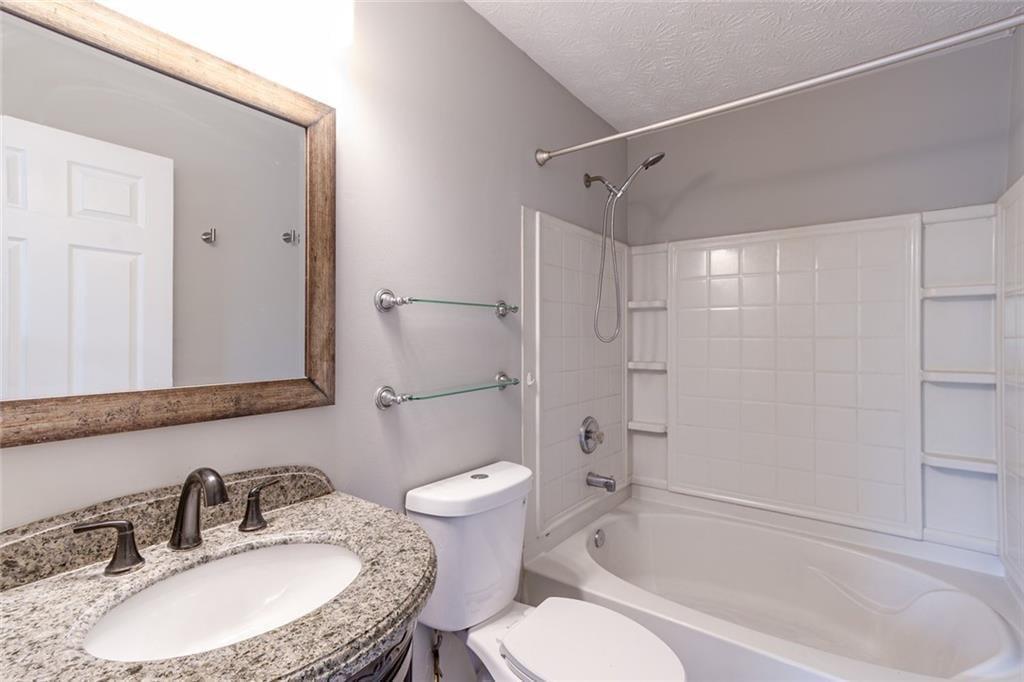 5550 Strathmoor Manor Circle