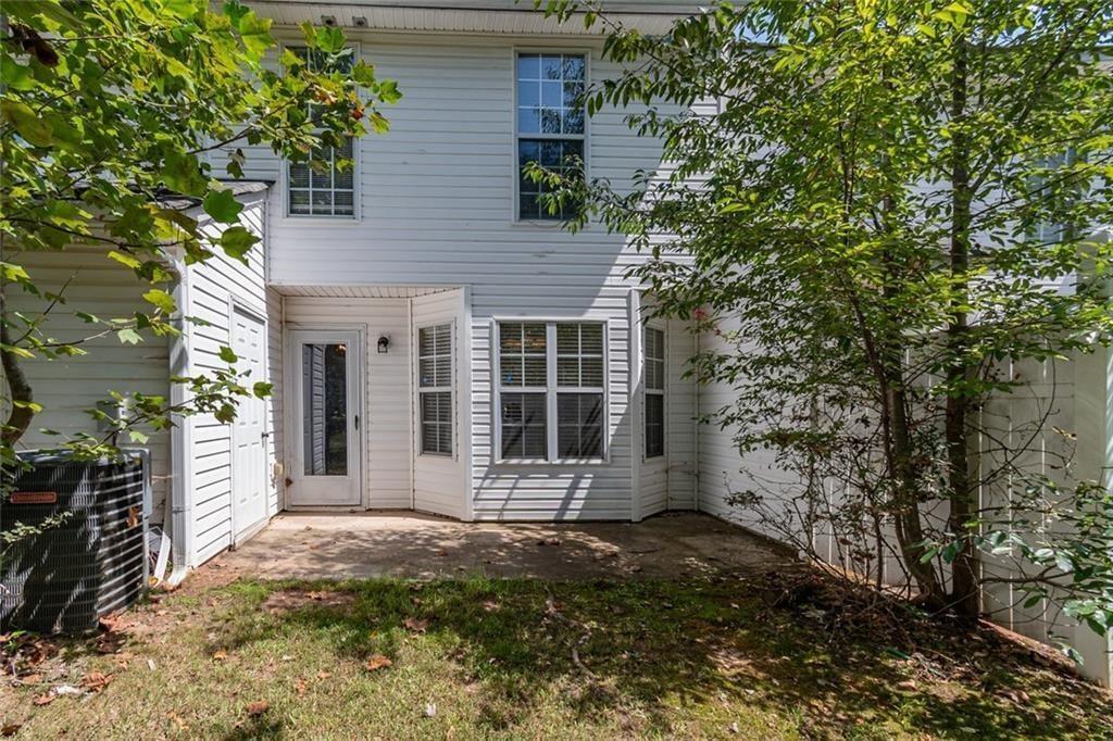 5550 Strathmoor Manor Circle