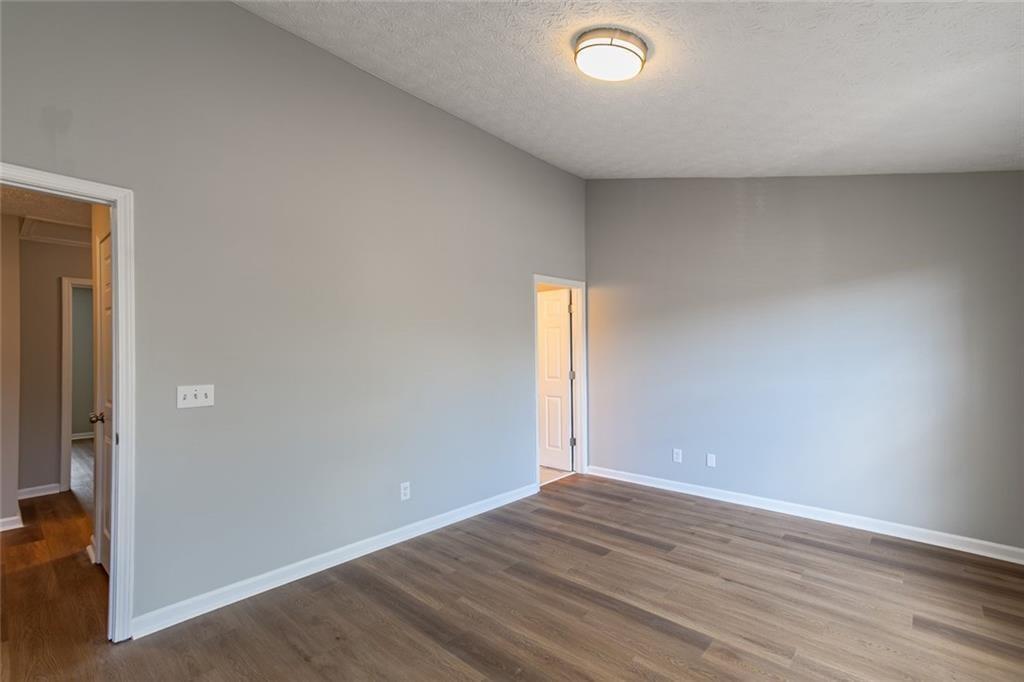 5550 Strathmoor Manor Circle