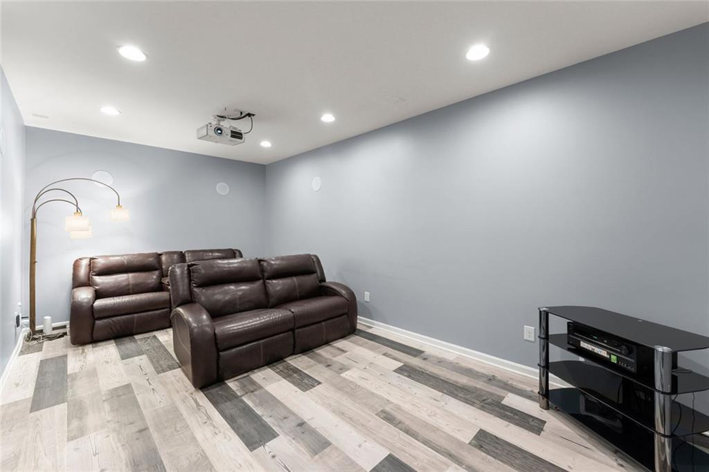 5815 Crest Oak Way