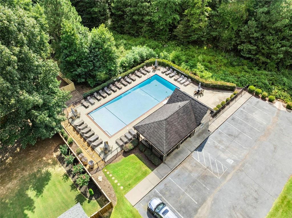 5815 Crest Oak Way