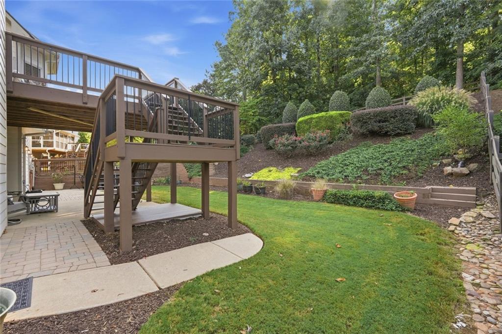 5370 Avonshire Lane