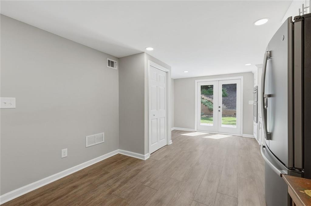 5370 Avonshire Lane