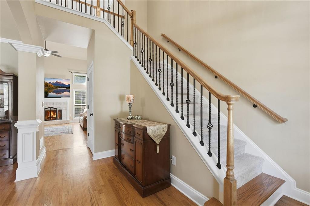5370 Avonshire Lane