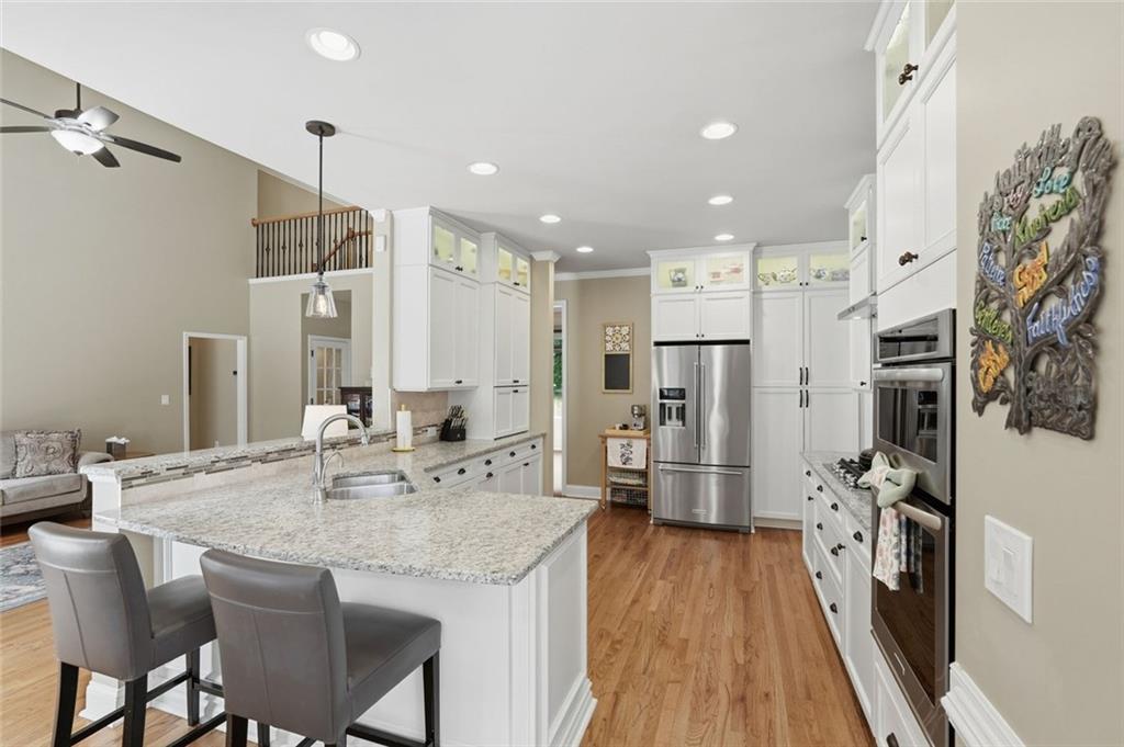 5370 Avonshire Lane