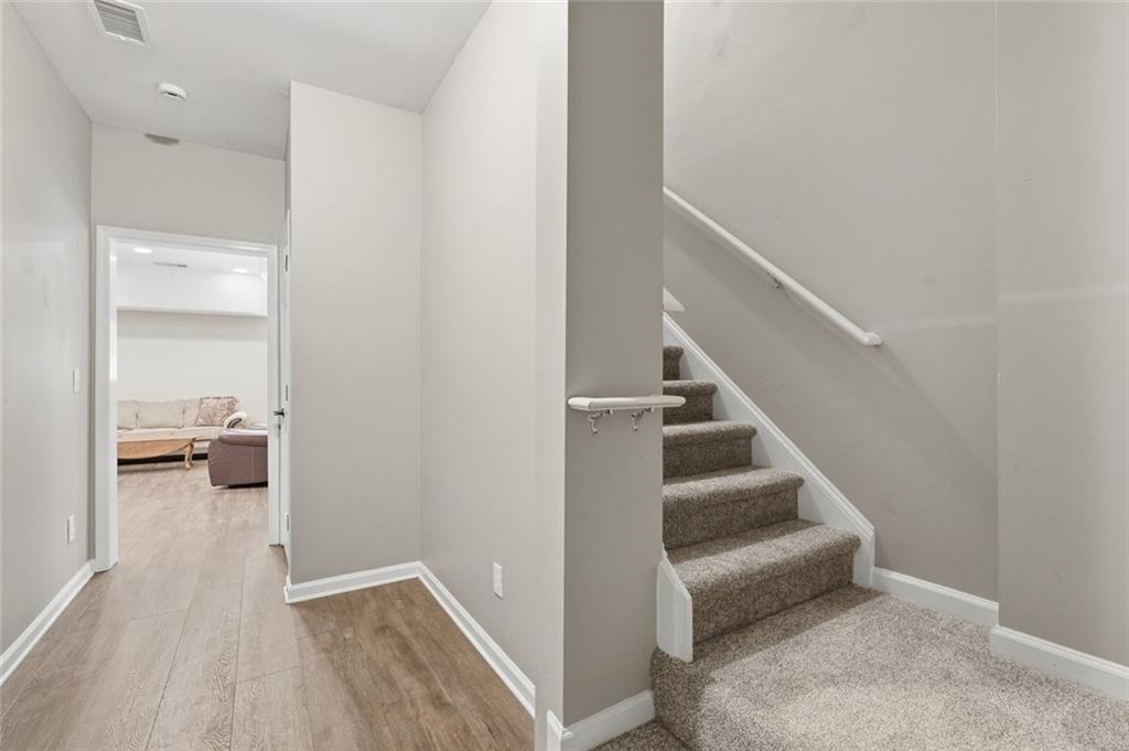 5370 Avonshire Lane