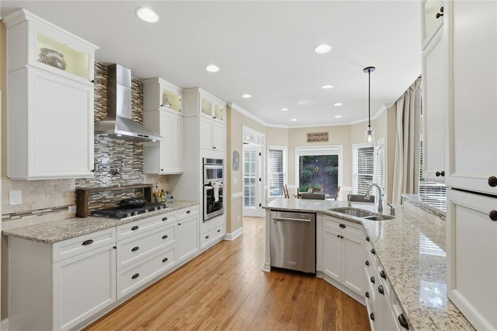 5370 Avonshire Lane