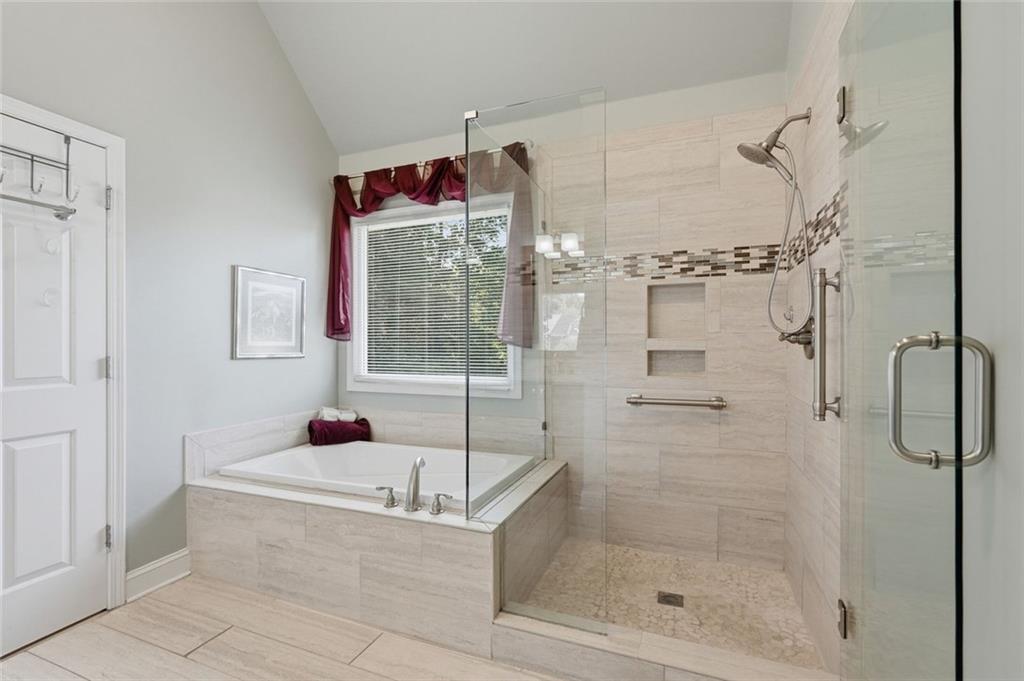 5370 Avonshire Lane
