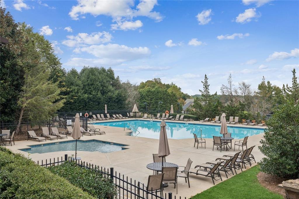 5370 Avonshire Lane