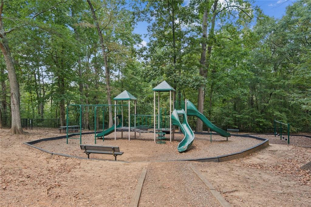 5370 Avonshire Lane