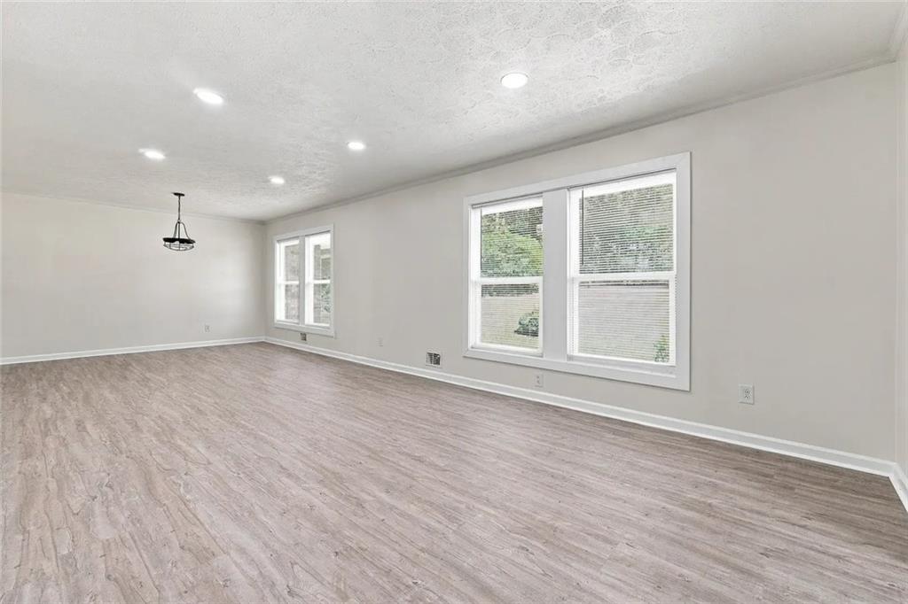 4195 Valley Lake Terrace SW