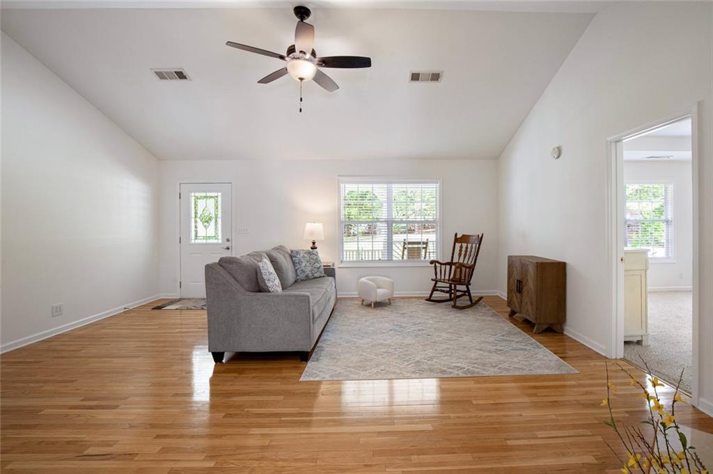 333 Long Branch Crossing