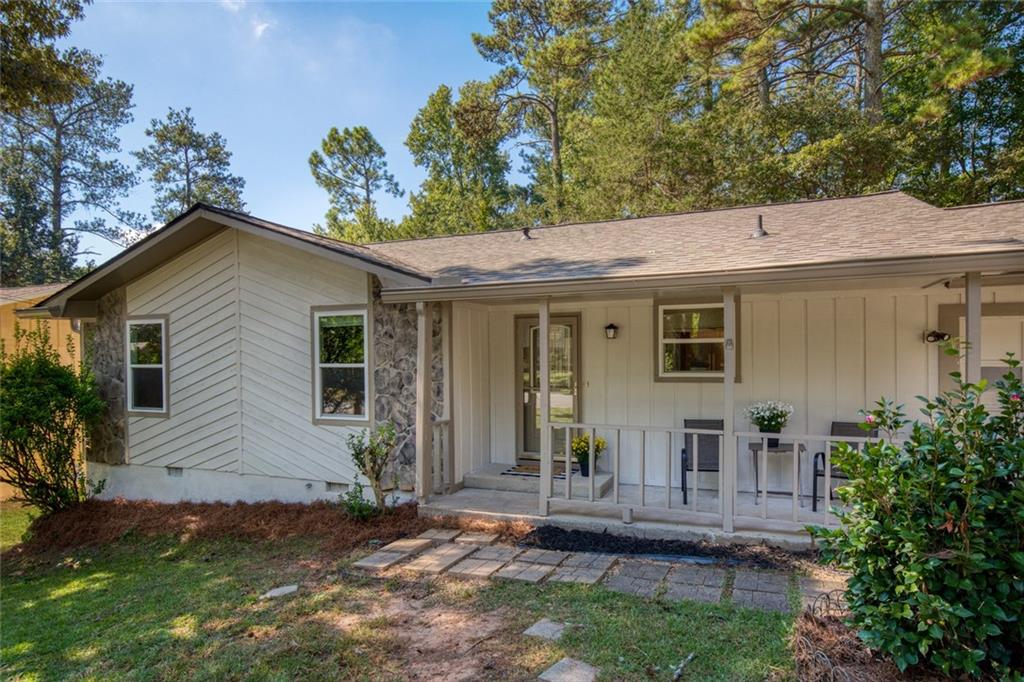 2494 Rhoanoke Drive